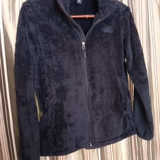 North Face Fleece Womens Medium Sweater Jacket soft and warm Classic fit