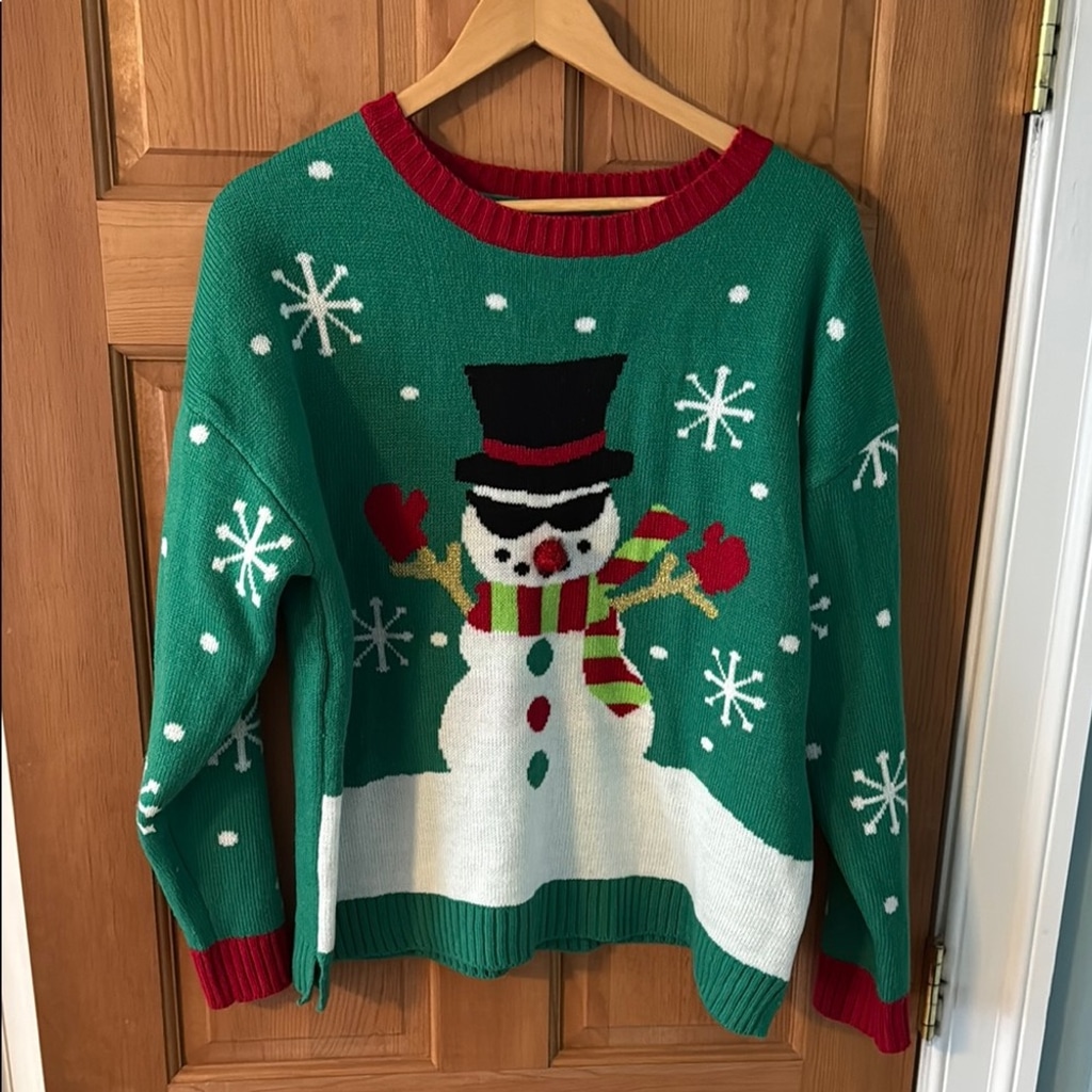 Blizzard Bay Size Large Christmas Festive Green Snowman Sweater