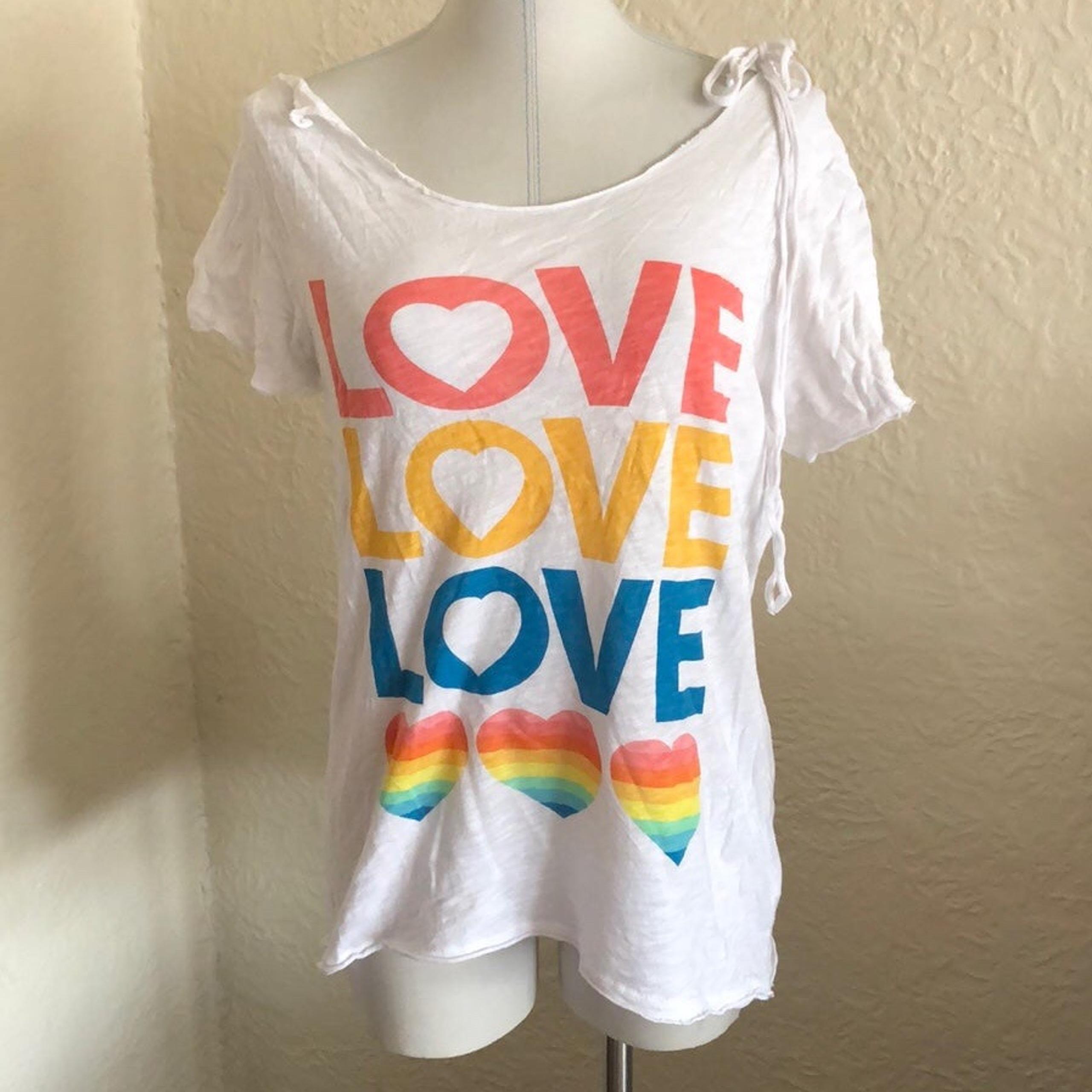 Chaser White Coral Yellow Blue Love Hearts T-Shirt Small