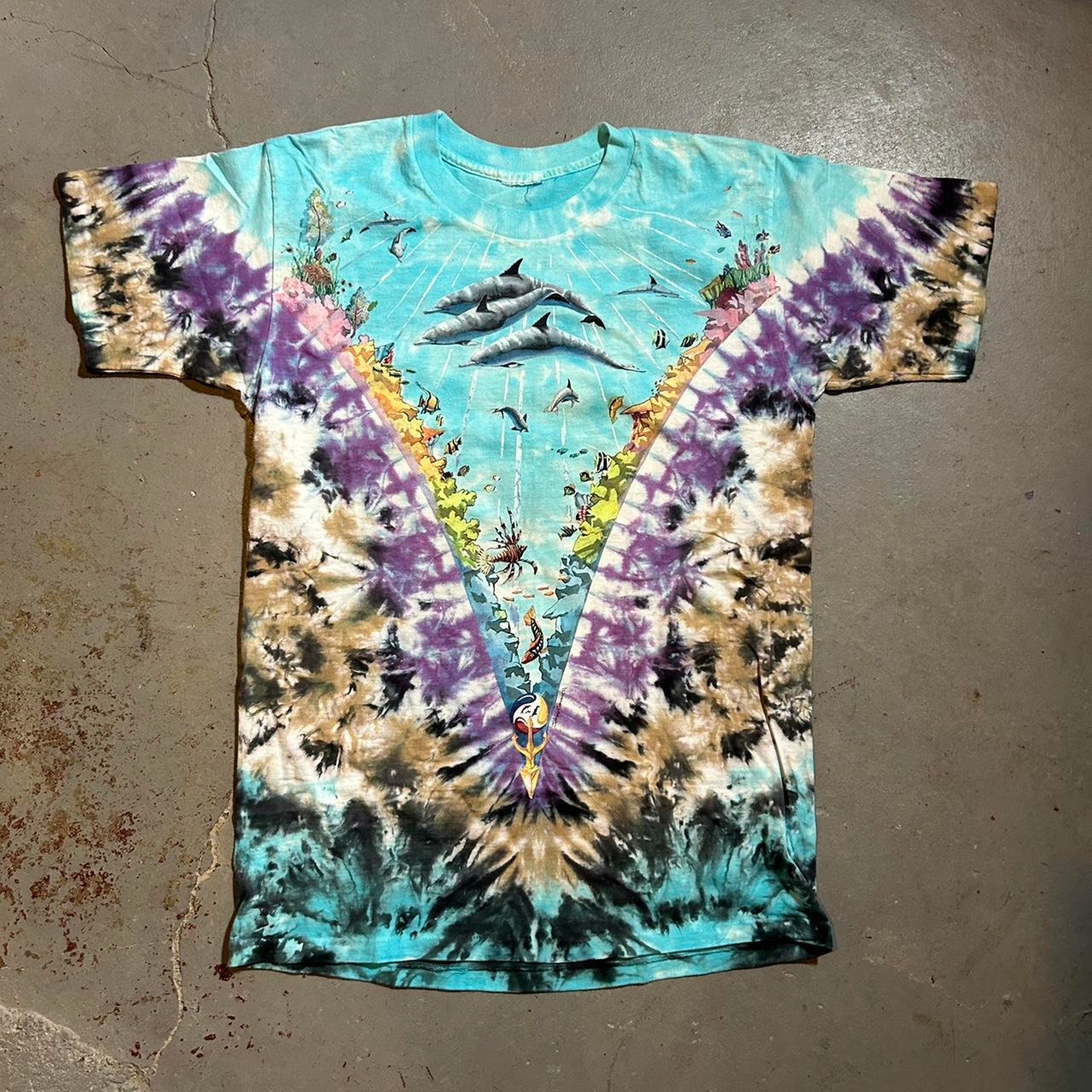 90s ocean liquid blue tee