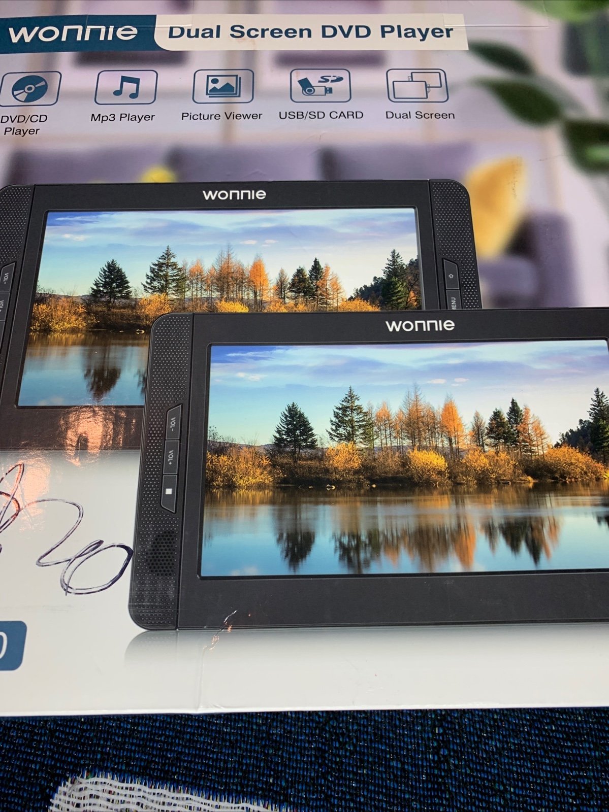 Wonnie Dual Screen DVD Player W-1020