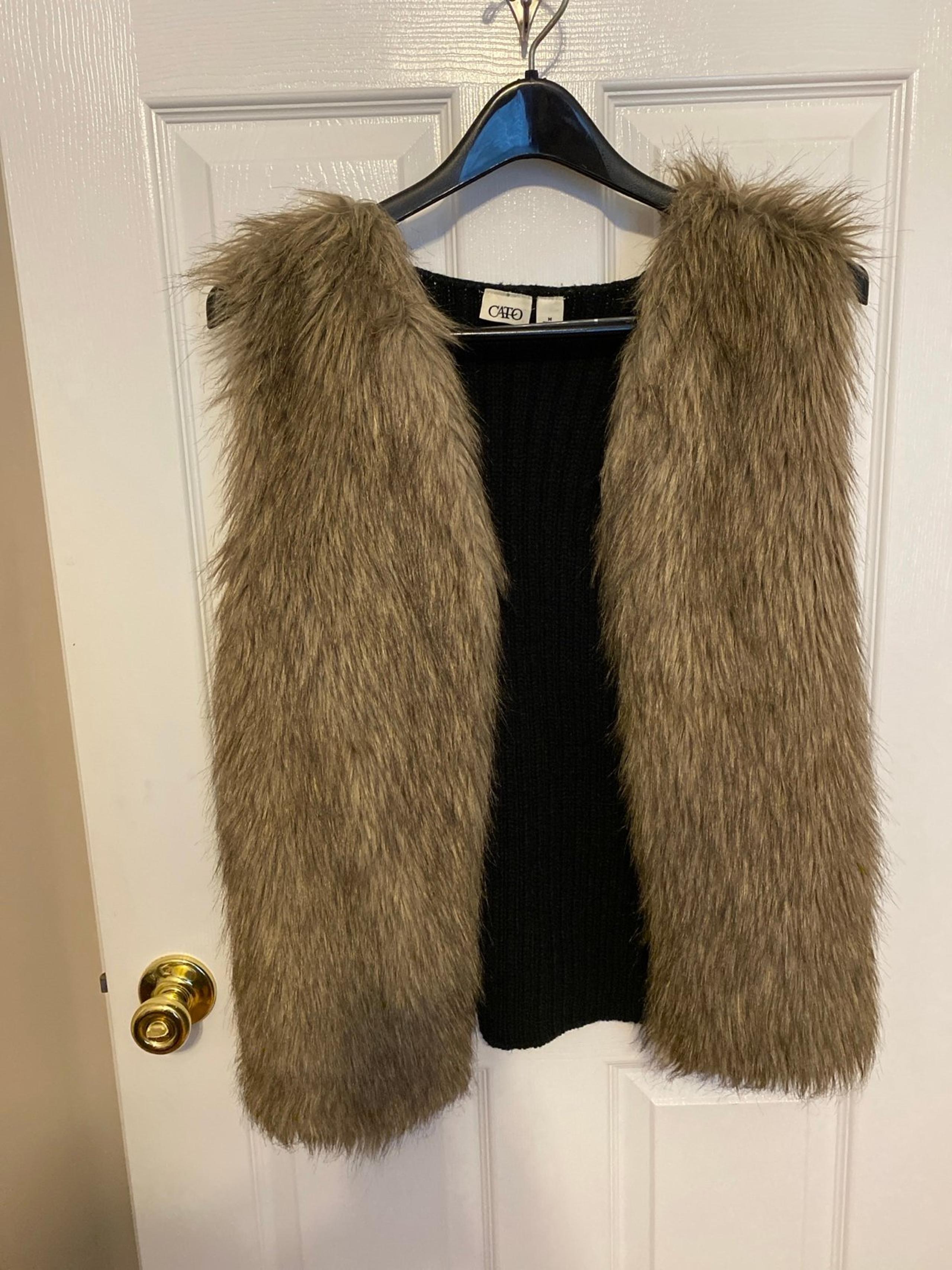CATO Women Faux fur Vest size M