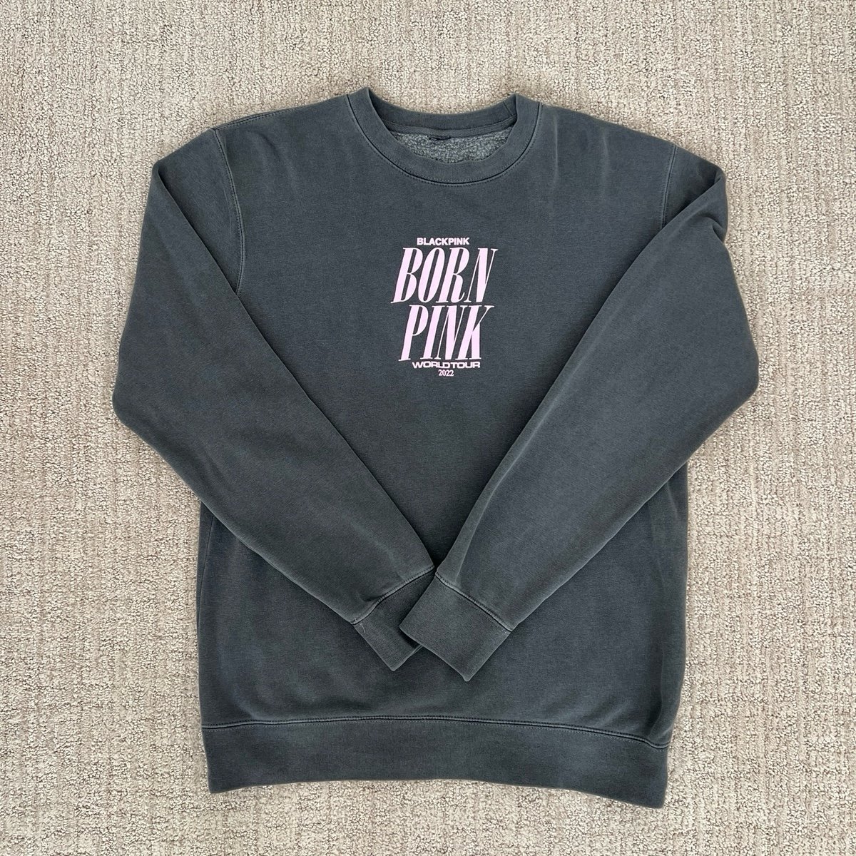 BLACKPINK BORN PINK OFFICIAL SWEATSHIRT UNISEX MEDIUM
