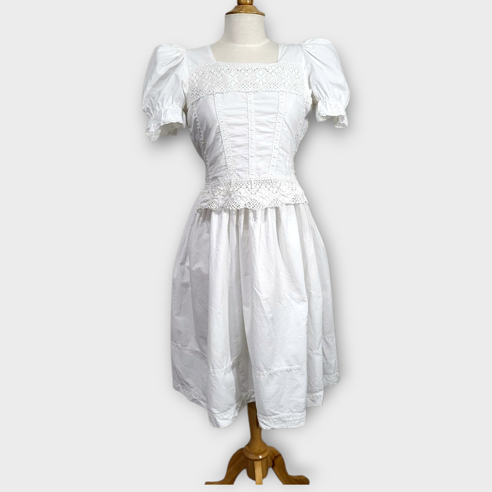 Paulina Dress Womens Size 8 / 10 White FLAWS READ Cottage, Shoujo Prairie
