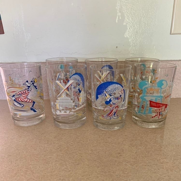 Vintage Disney World Collectible McDonalds Glass Cups - 7 piece set