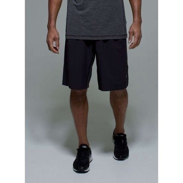 Lululemon Assert Short Black Stretch Size Large Workout gym Athletic
