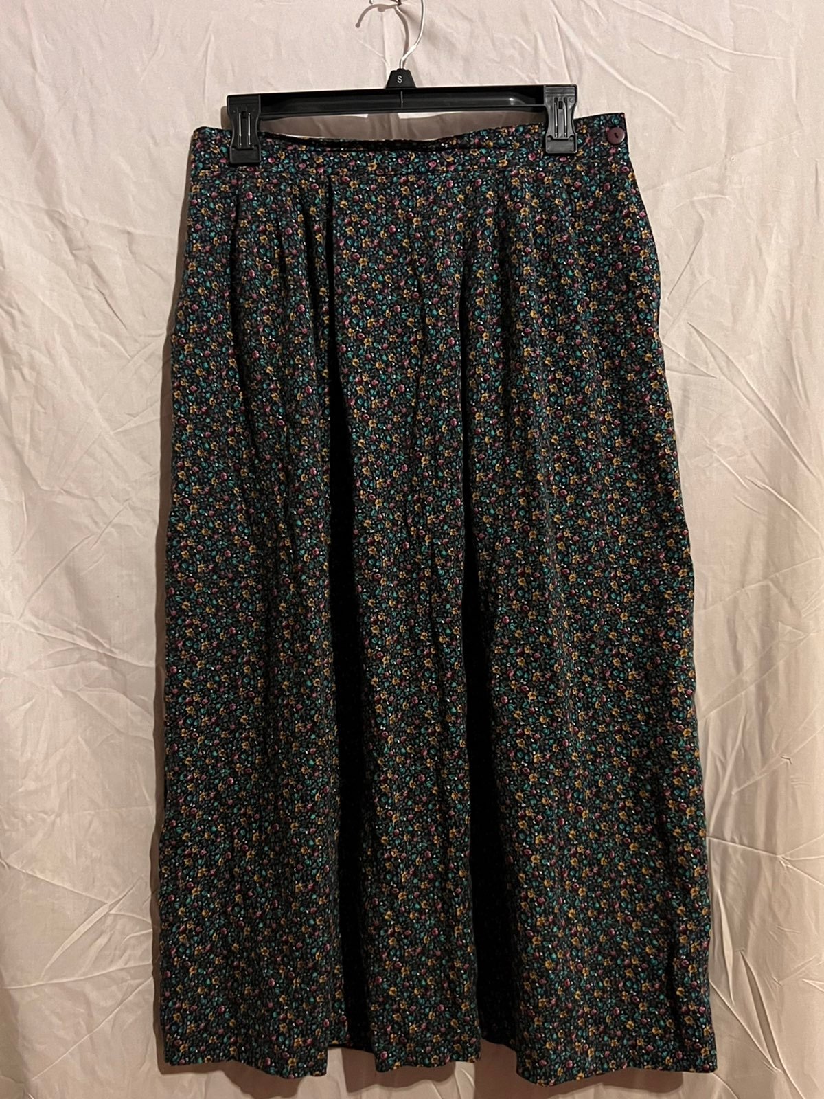 High pleated skirt