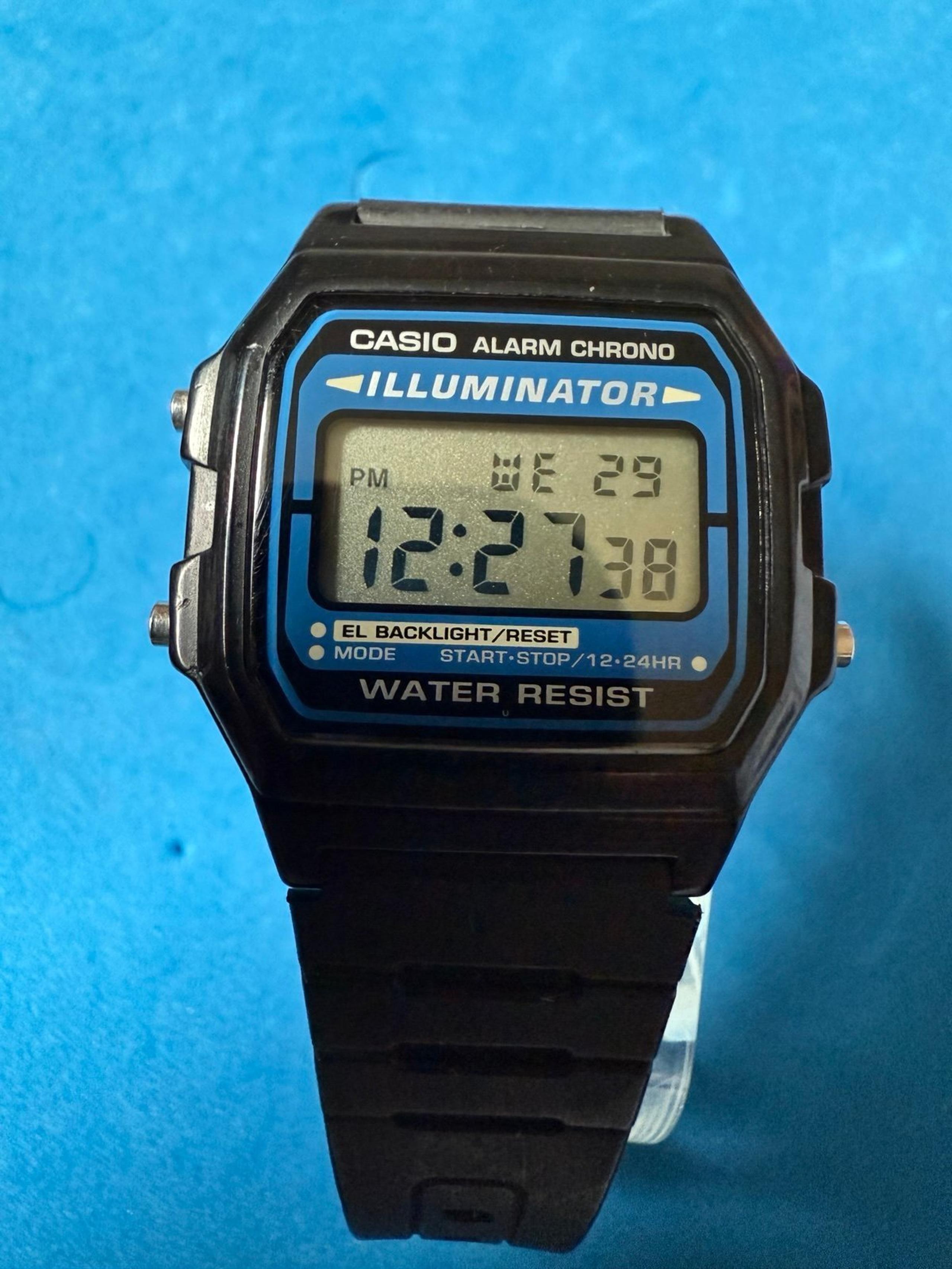 Mens Casio Classic Black Alarm Chrono Digital Watch F-105 Modul 1572