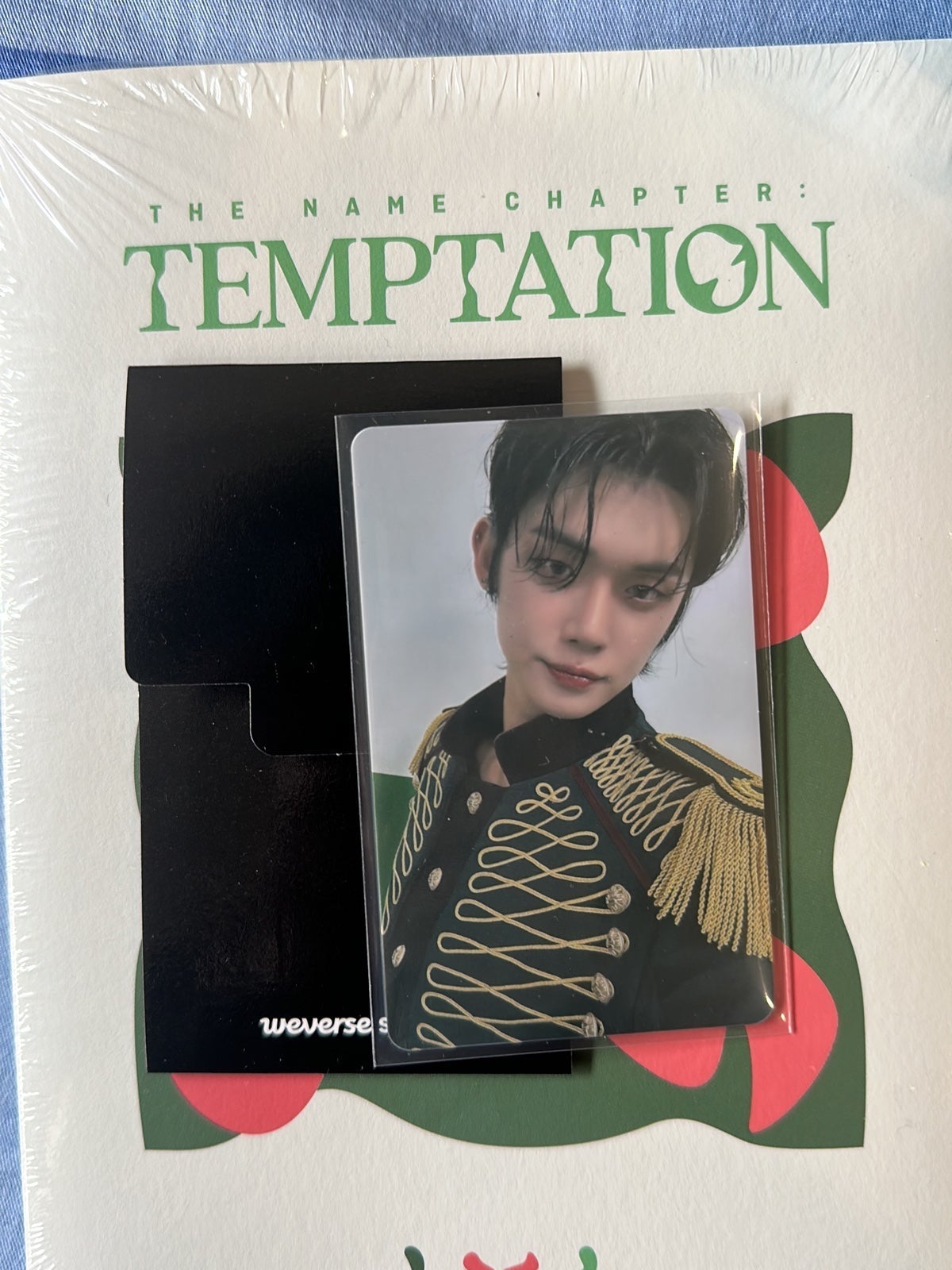 Yeonjun US Tour lucky draw photocard with album