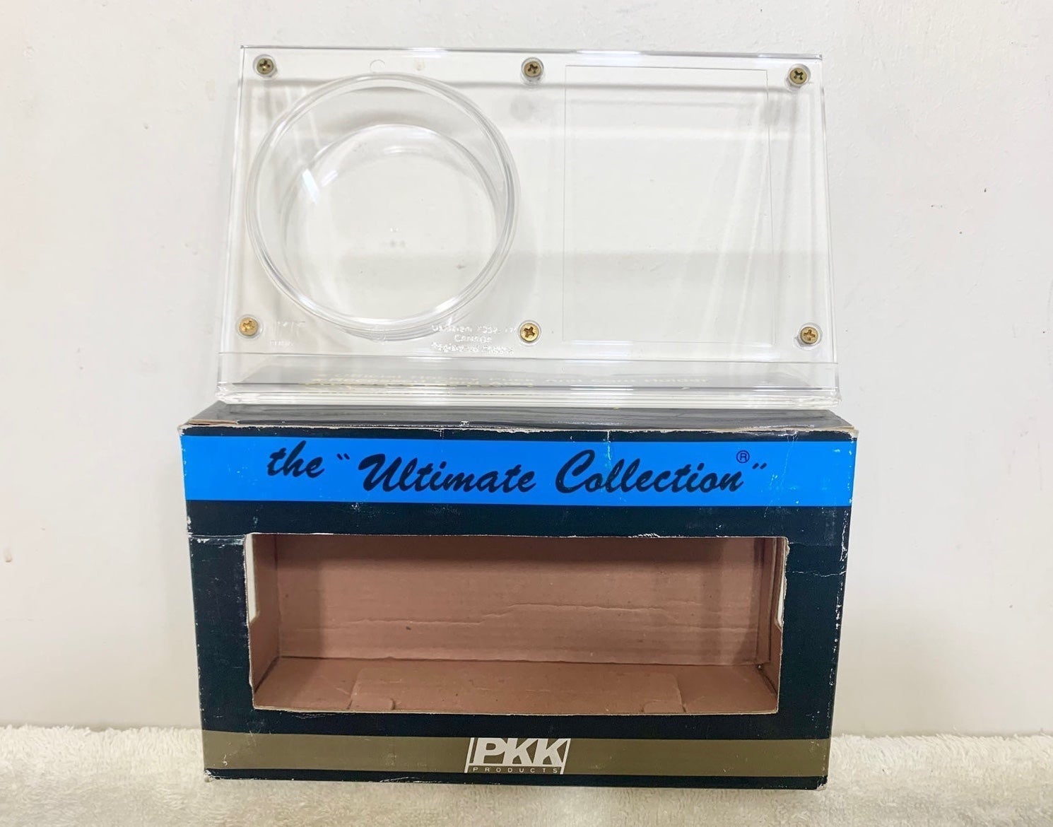 Hockey Puck & Trading Card Holder Display Case PKK The Ultimate Collection NIB