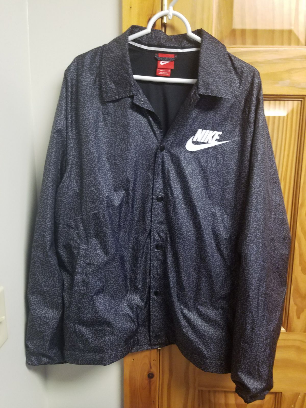 Nike Cheetah Print Jacket sz L NEW!