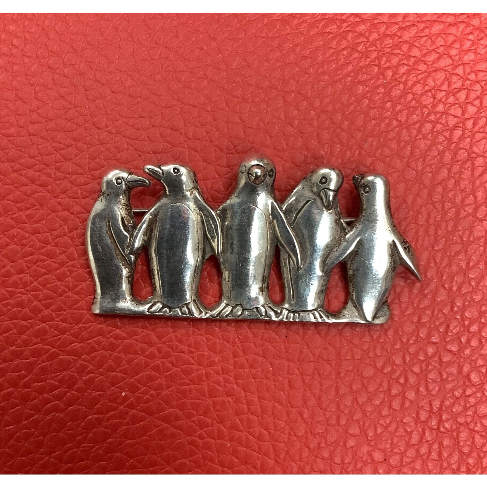 H&H DeMatteo Sterling Silver Penguins Brooch Pin Signed GLV 925 Vtg Figural