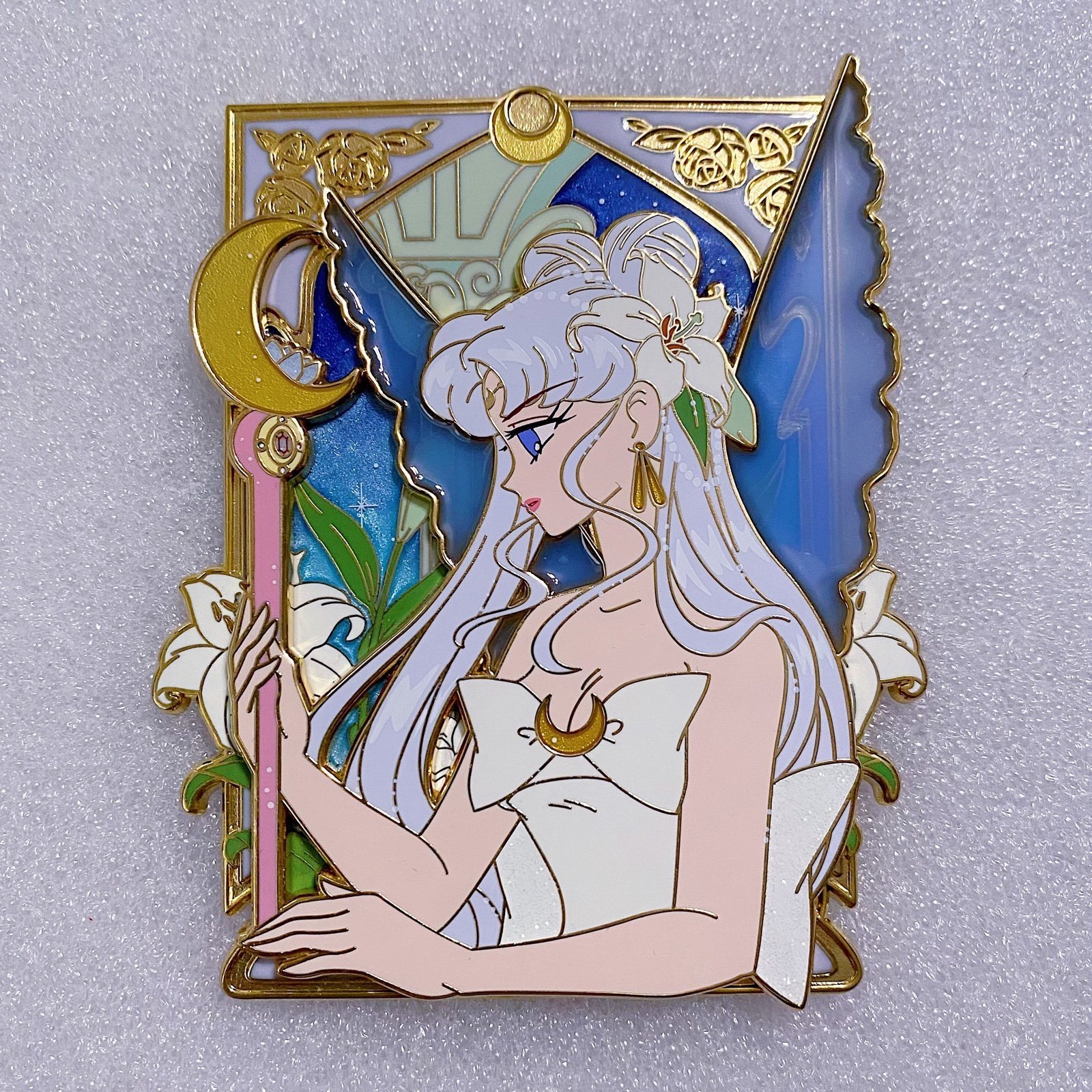 Sailor Moon Serenity Enamel Pin