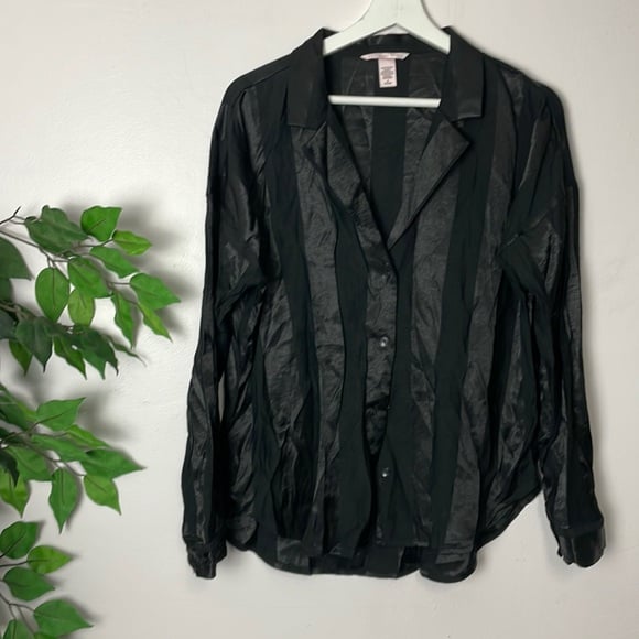 VICTORIA’S SECRET black striped satin silk lightweight blazer top blouse M