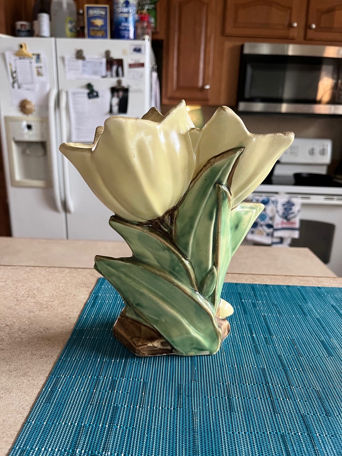 Vintage double tulip McCoy vase