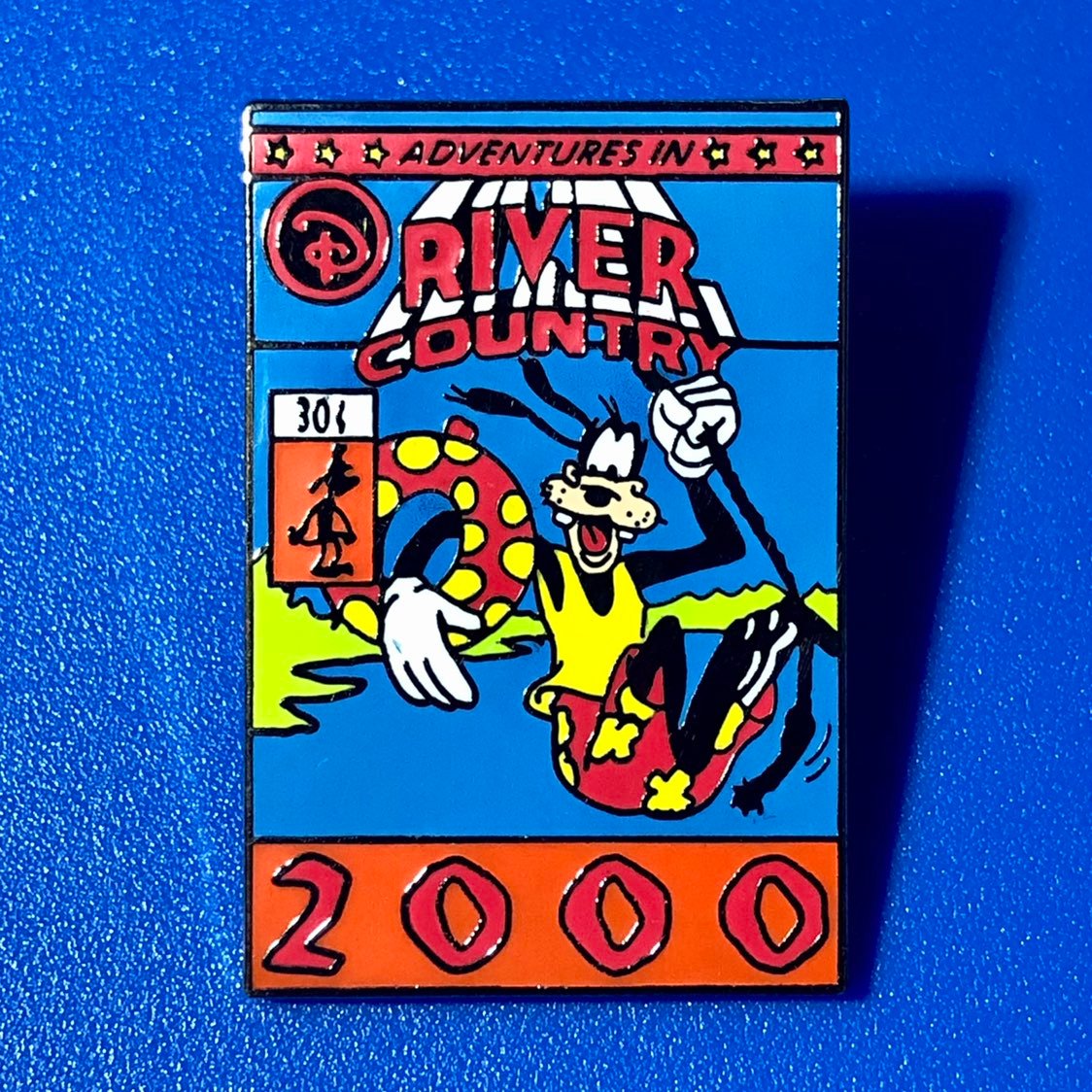 RARE Goofy Adventures In River County 2000 Disney Comic Pin