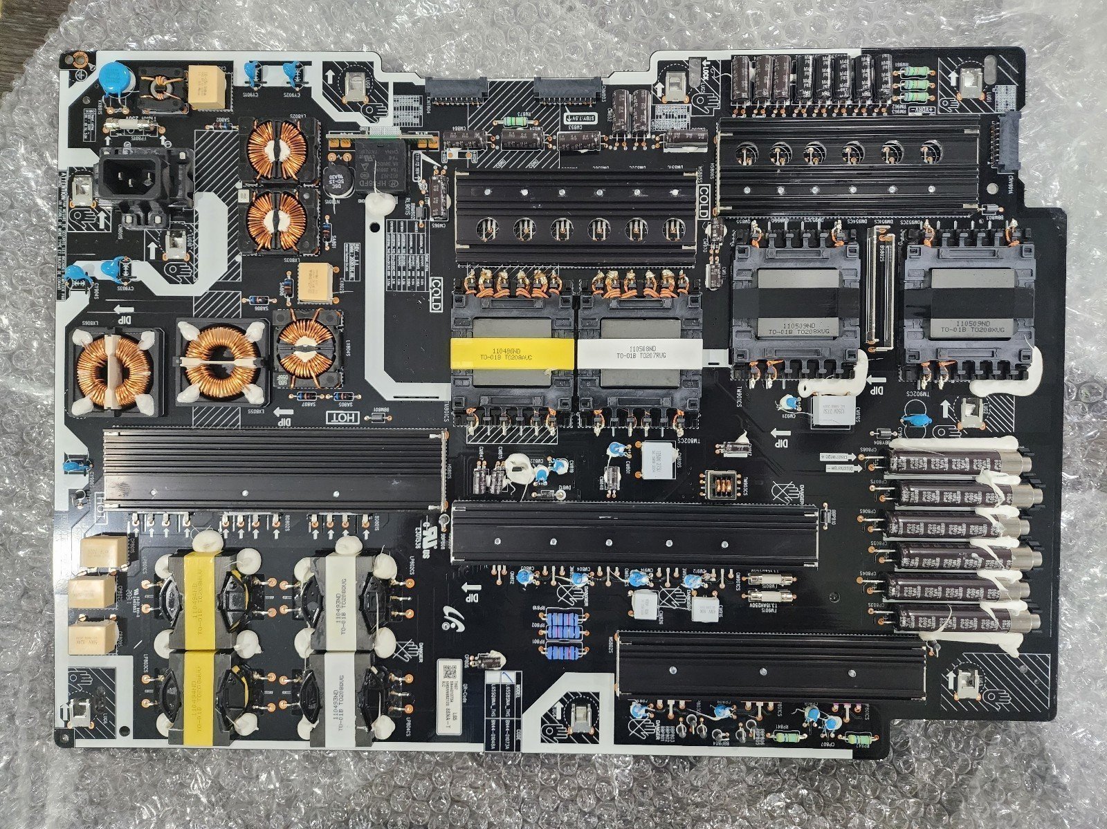 Samsung BN44-01073A Dc Vss-Power Board;L65S8Sna_Th and a remote
