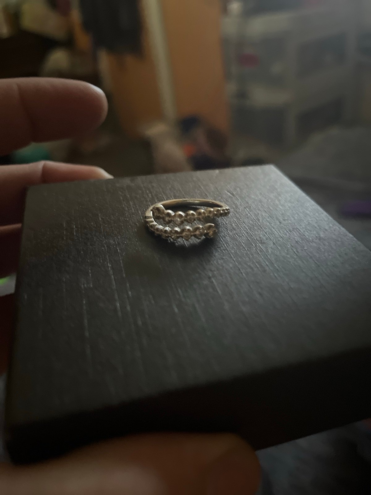10k white gold ring