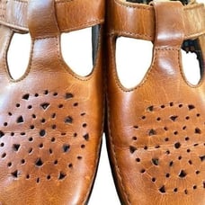 SAS Mary Jane t strap leather shoes 9.5 narrow