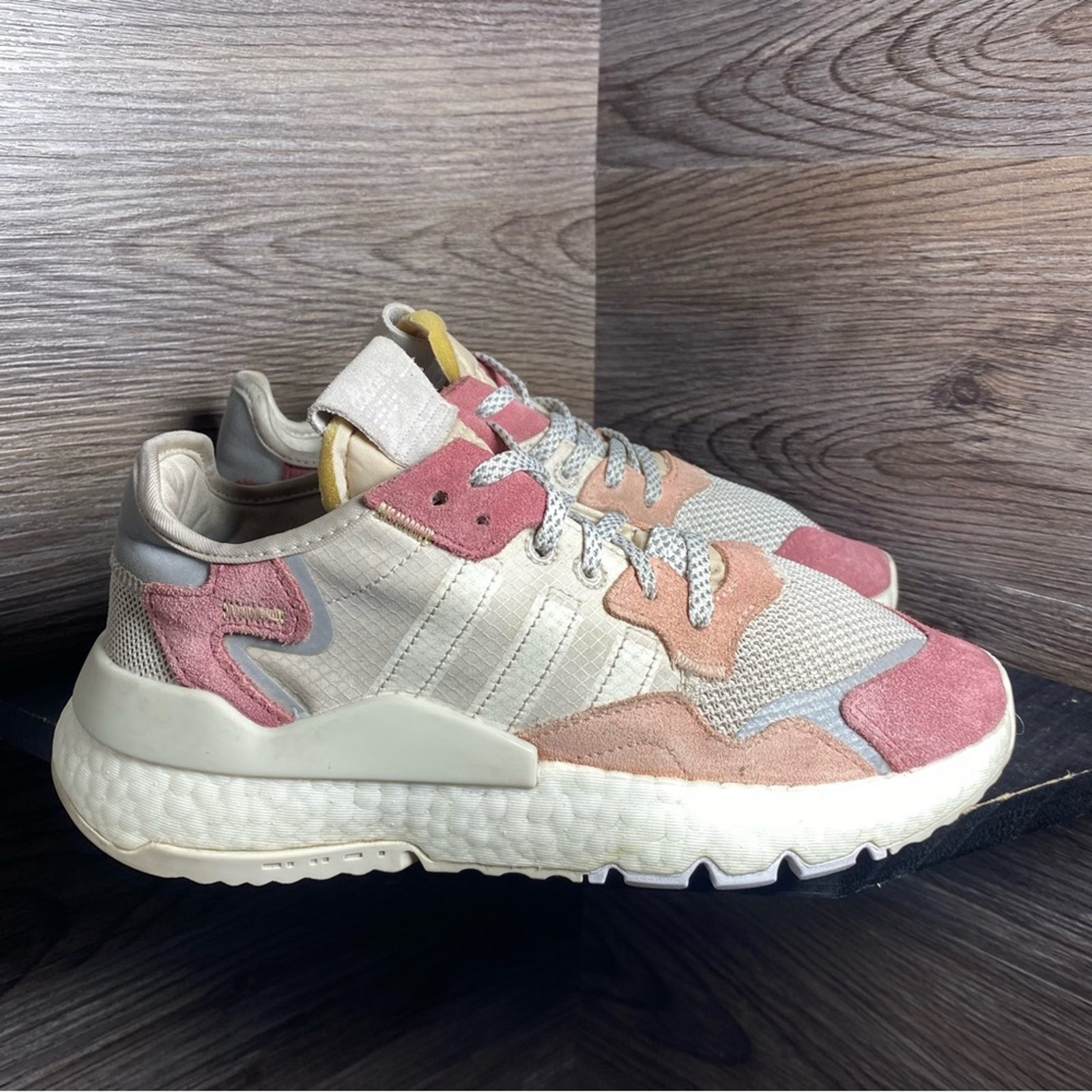 Adidas nite jogger trace pink beige