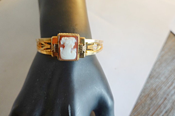 Antique Gold Filled Cameo Bracelet