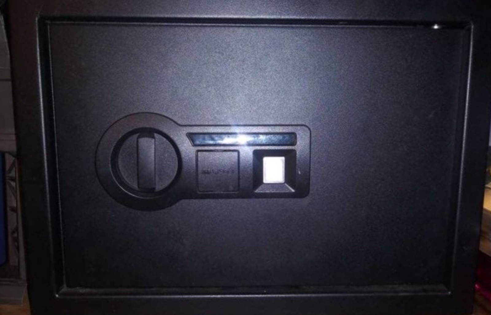 Stack on medium fingerprint safe