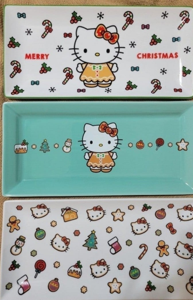 Hello Kitty Set of 3 Ceramic Christmas Serving Platters, all bnwt!