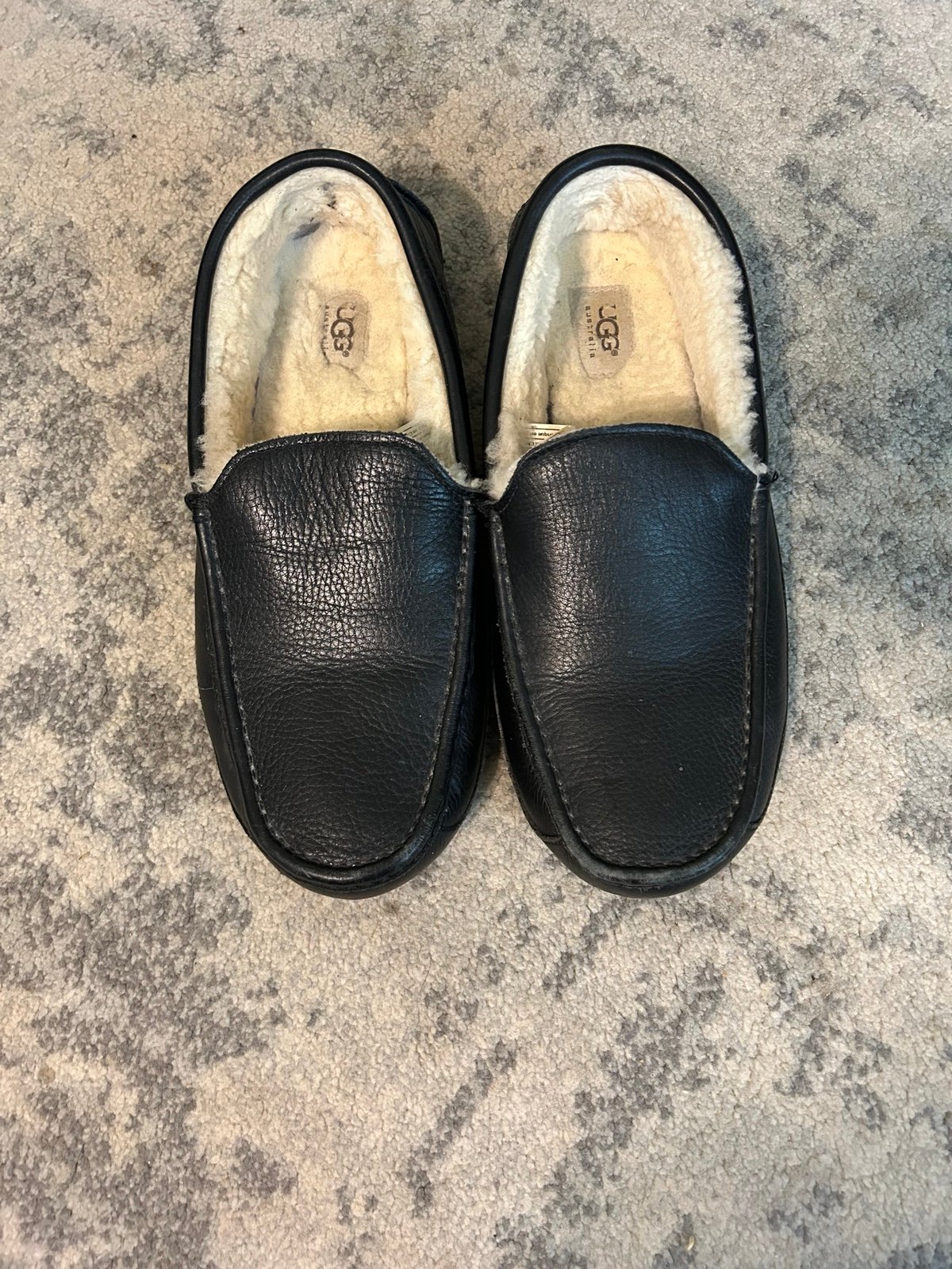 UGG Australia Ascot Leather Slipper
