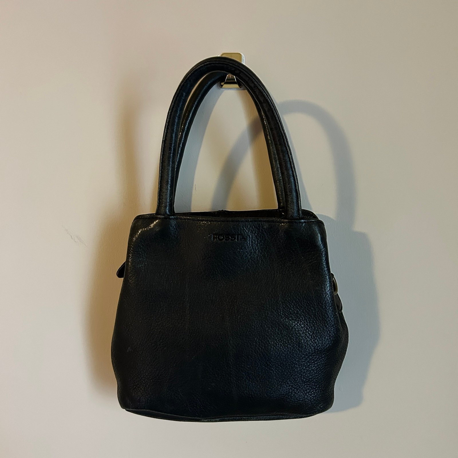Fossil Vintage Black Leather Zip Top Small Handbag Purse Satchel Bag 7x6.5x2.5”
