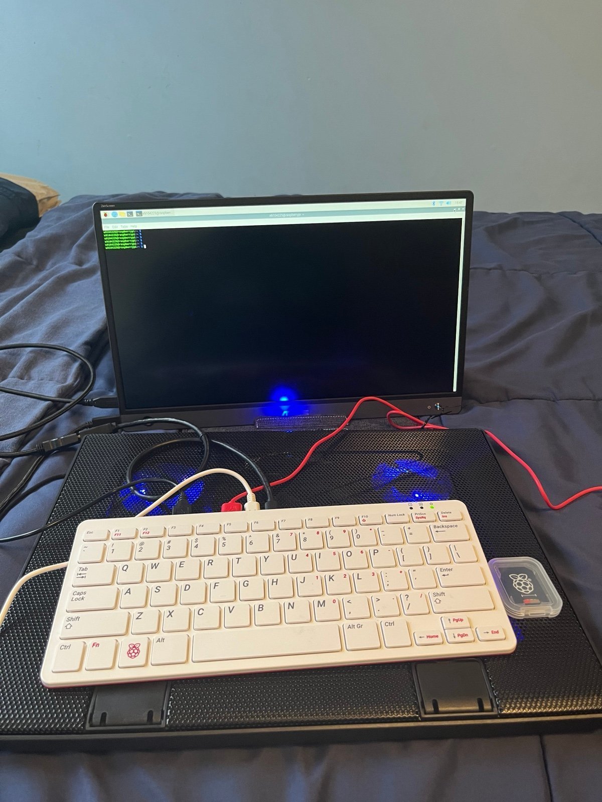 Raspberry Pi setup /w, mouse and books Monitor has been sold doesn’t come with