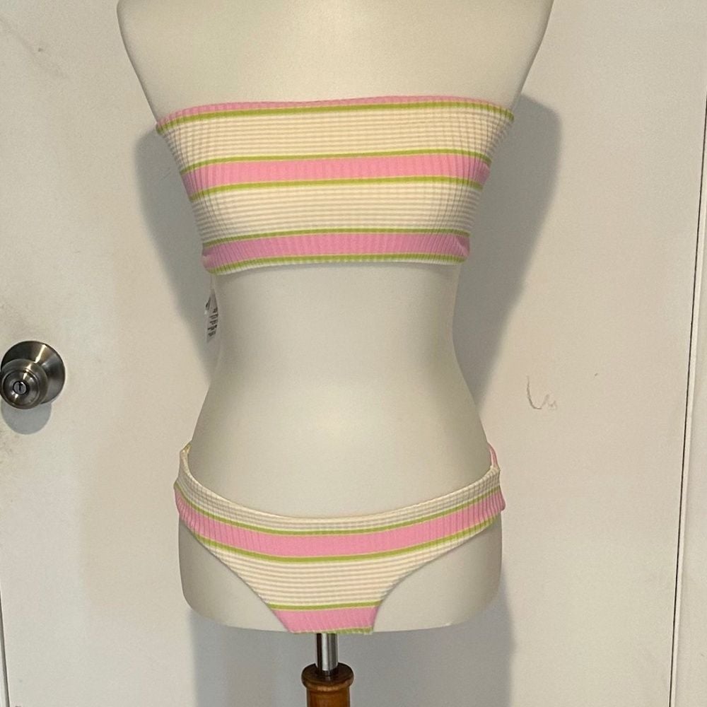 L*Space Reversible Bikini Set - Top Size L Adjustable - Bottom Size S.