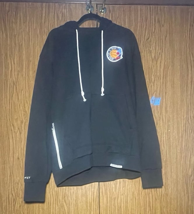 Men's Nike Standard Issue Dri-Fit French Terry Pullover Basketball Hoodie