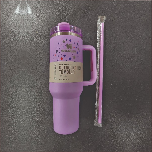 New Stanley Quencher H2.0 FlowState Tumbler Cup Water bottle 40oz