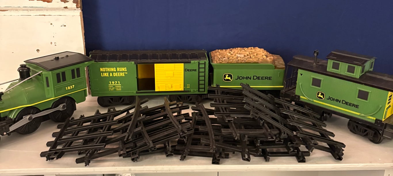 Lionel John Deere Model Train Set with Tracks