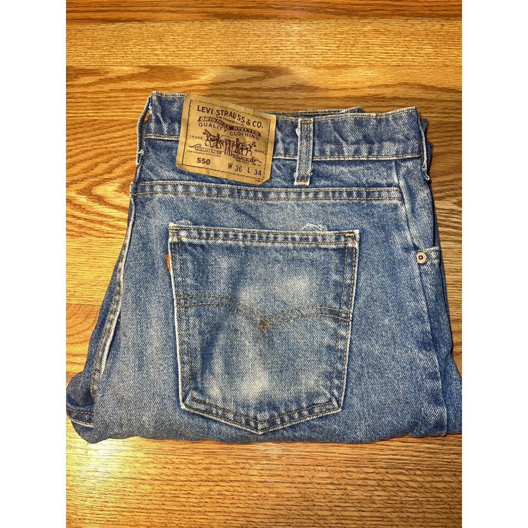 Vintage Levi’s 550 Jeans