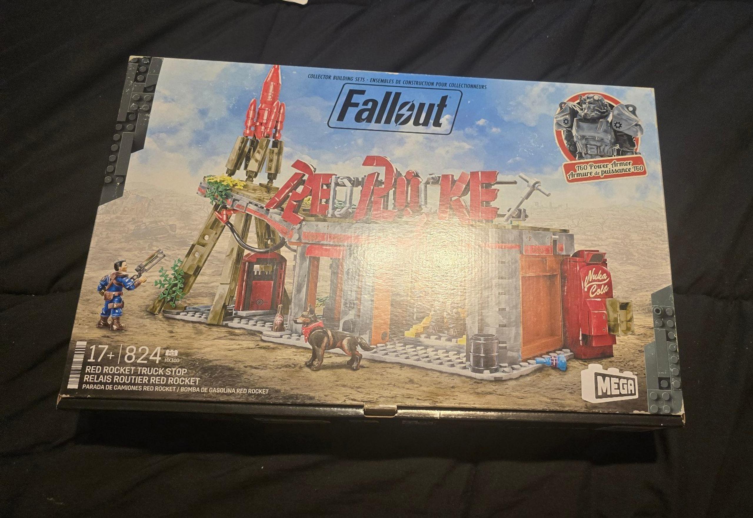 MEGA Fallout Red Rocket Truck Stop Set (824 pcs)