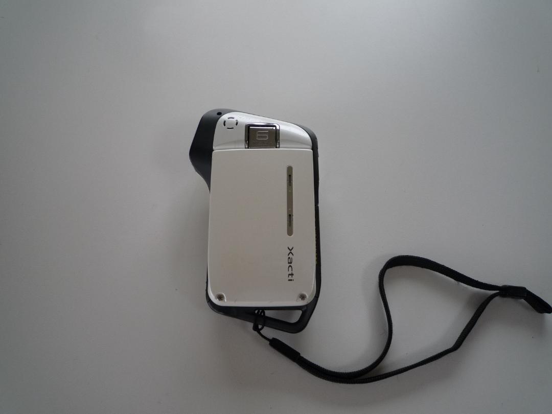 SANYO Digital Movie Camera Shell White Waterproof DMX-CA65 W