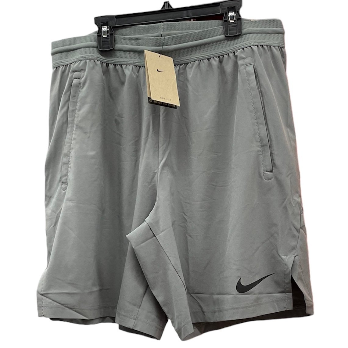 Nike Shorts Men’s Size Large New