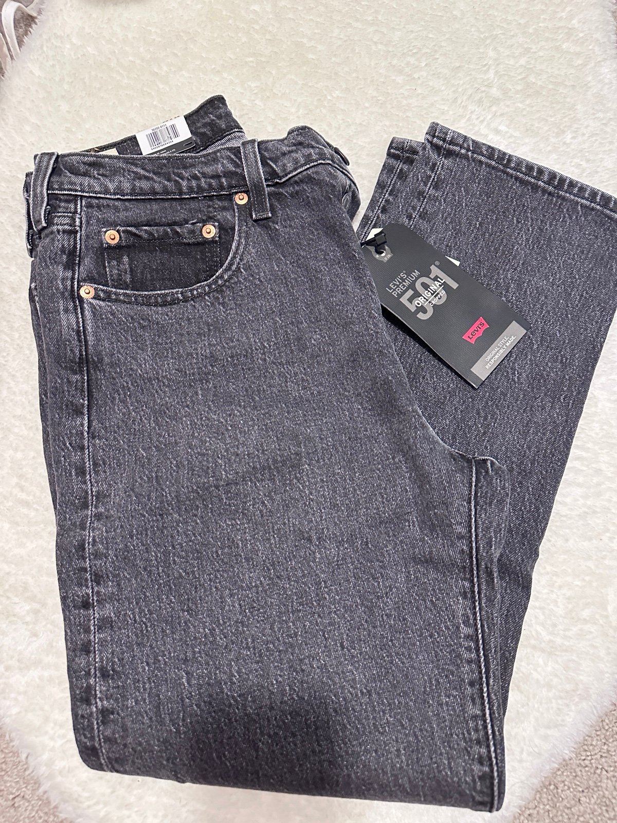 Levis premium 501 cropped Jeans W28 L26