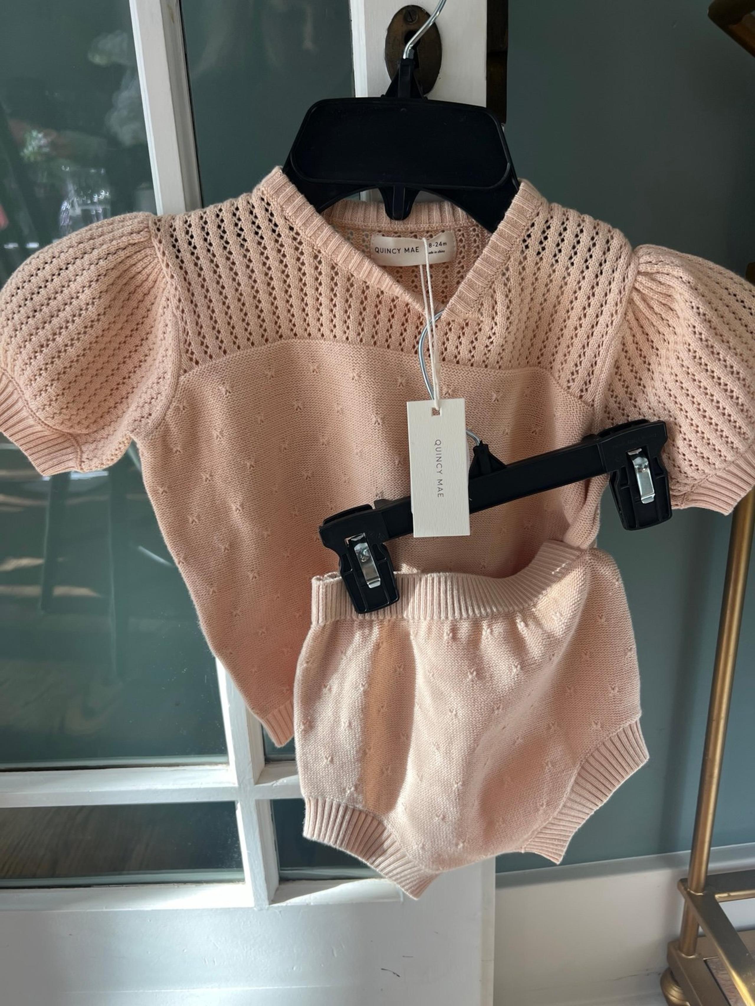 NWT- Quincy Mae Knit sweater and bloomer | Beige pink