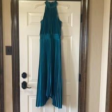 NWT Size 00 White House Black Market Glamour Green Pleated Halter Midi (ABBA)