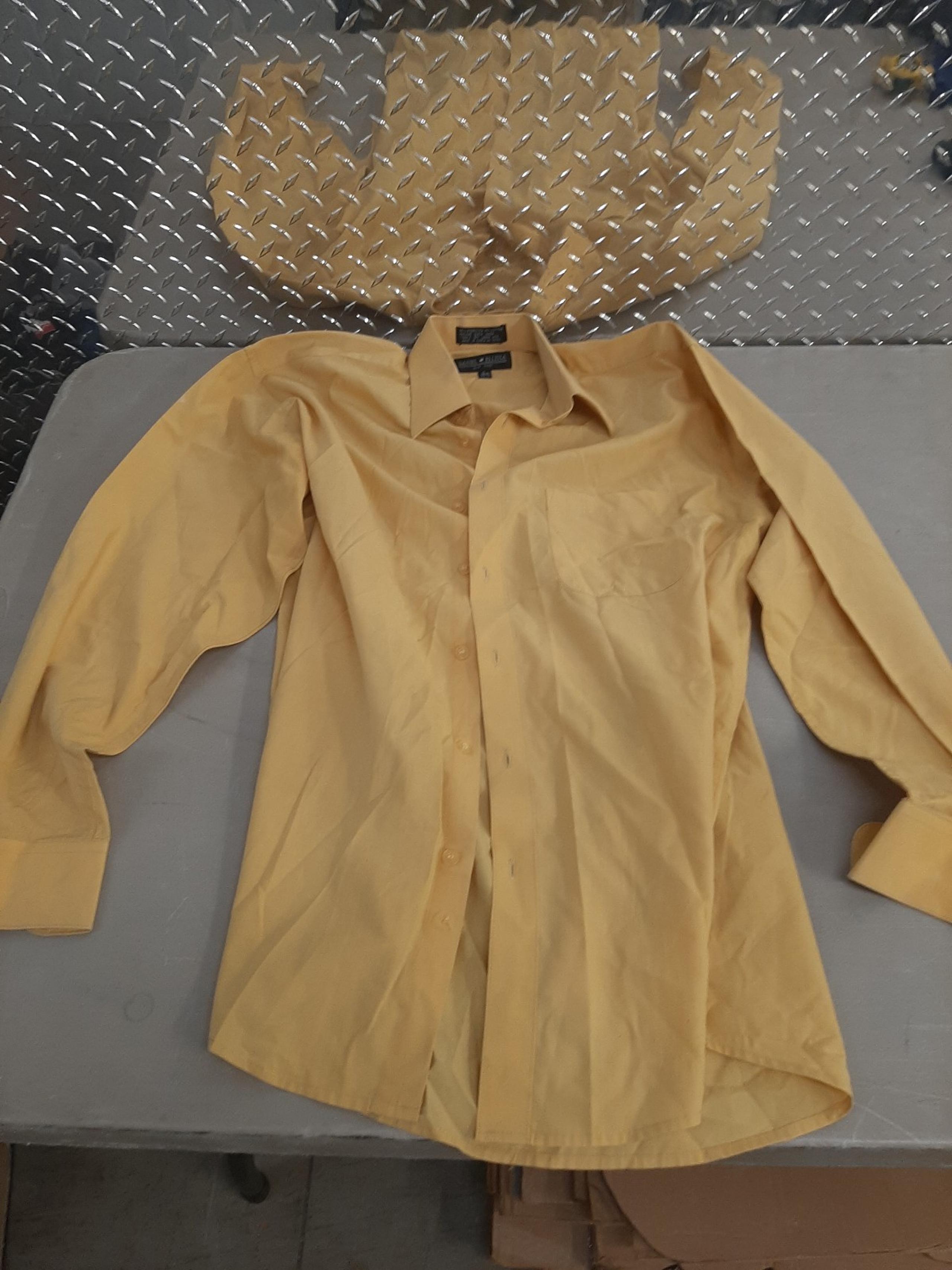 D & E  Dress Shirt Gold Yellow Size 15 1/2 Daniel Ellissa NY
