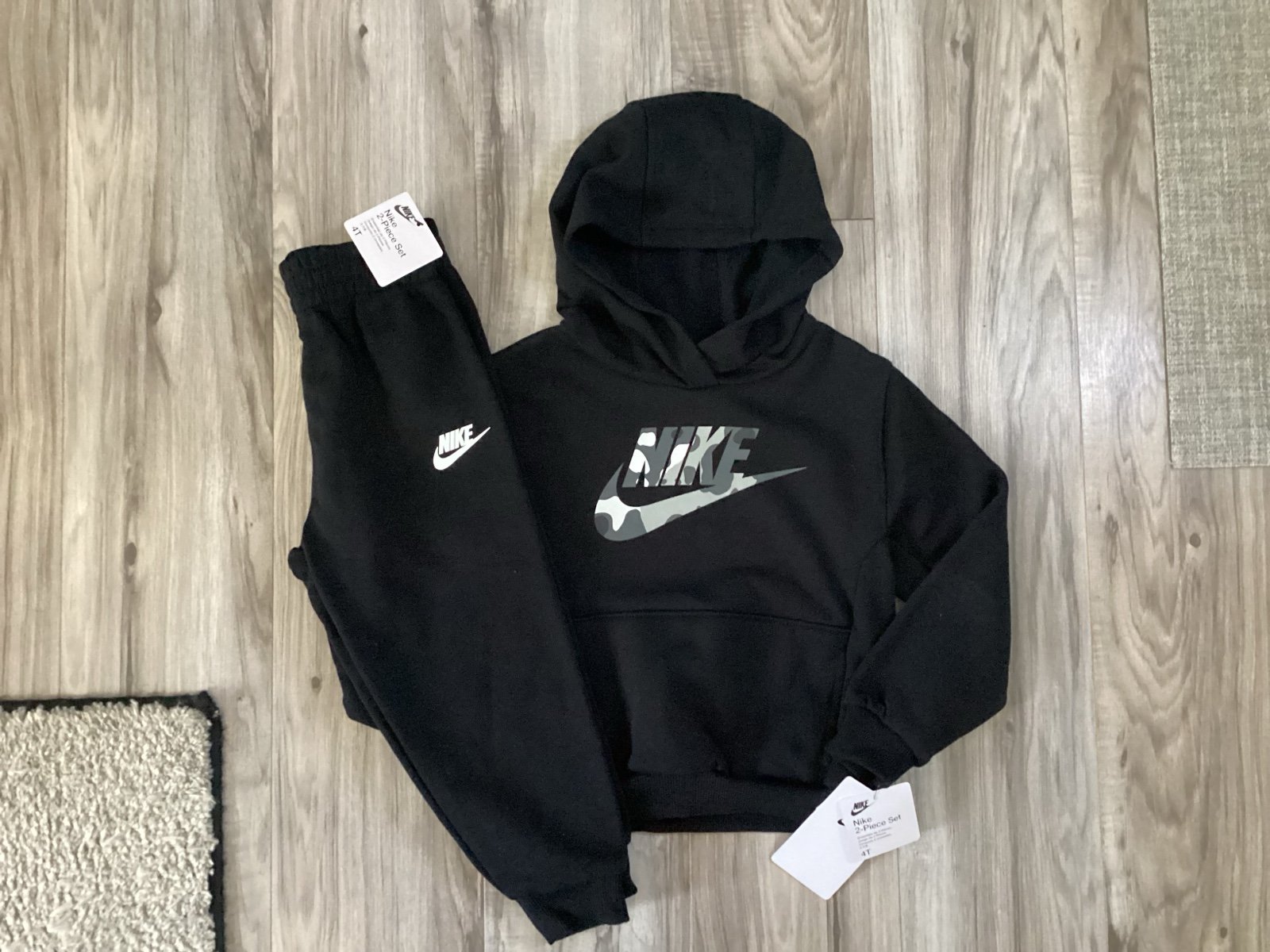 Nike toddler boys hoodie & joggers set size 4T(NWT) ~FIRM, NO OFFERS~