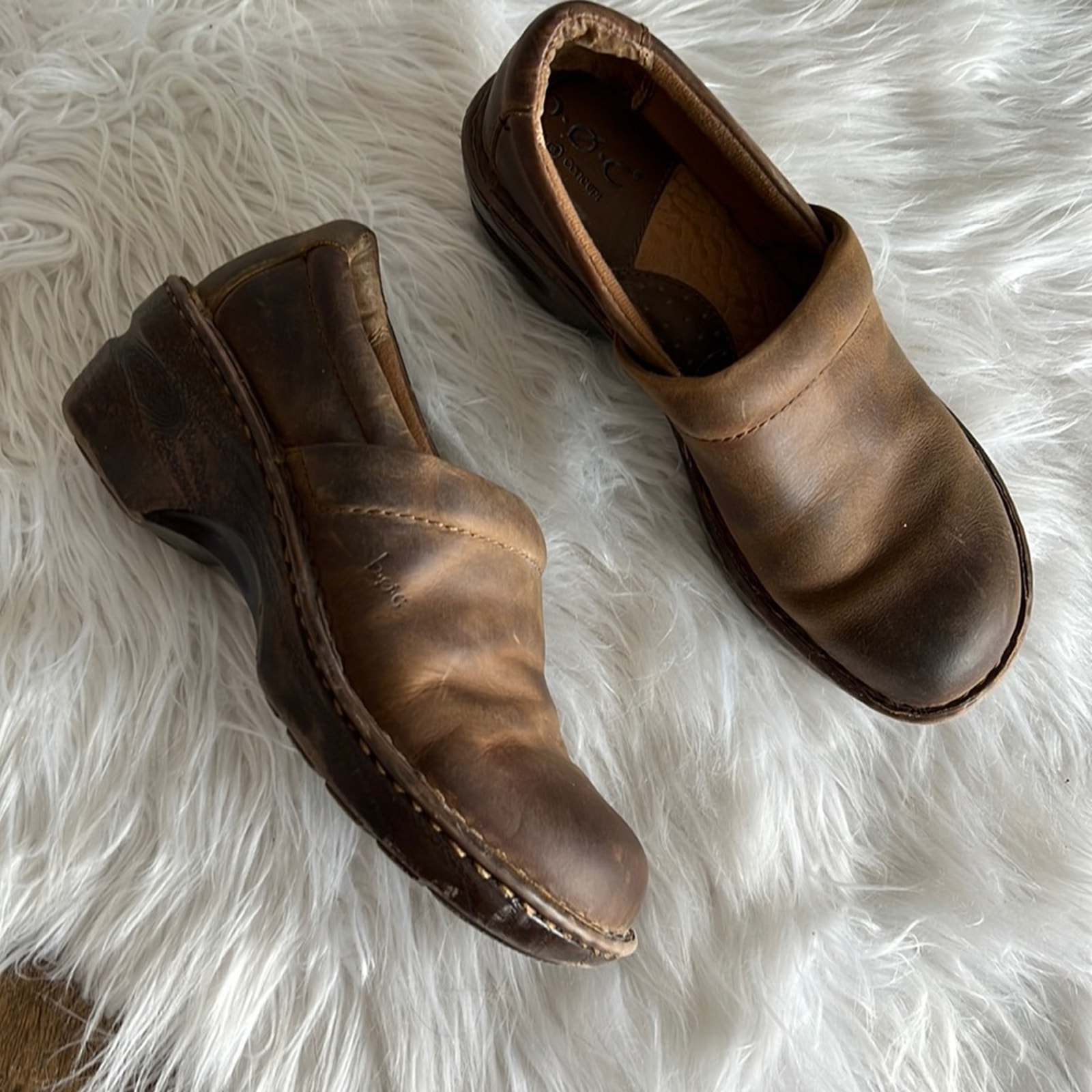 born concepts brown leather clogs size 6