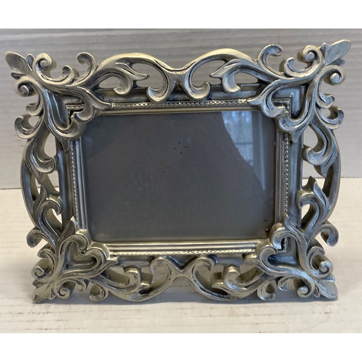 5X7 Carved Ornate Picture Frame - Drexel Heritage Distressed Table Frame