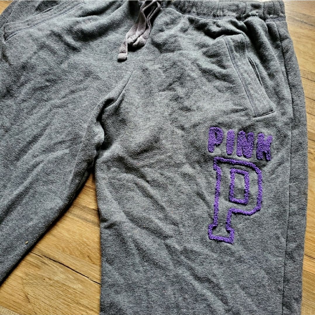 Victoria\u2019s Secret Sweatjack gestippeld casual uitstraling Mode Joggingkleren Sweatjacks Victoria’s Secret Victoria\u2019s Secret Sweatjack gestippeld casual uitstraling Mode Joggingkleren Sweatjacks Victoria’s Secret