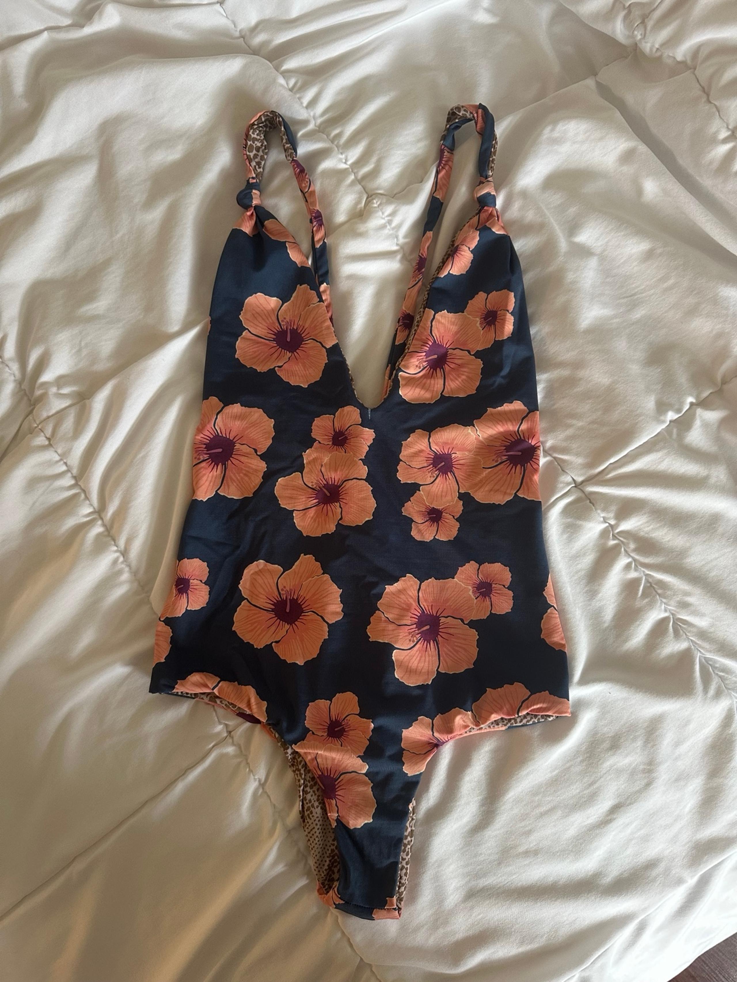 Acacia Hibiscus Bahia One Piece