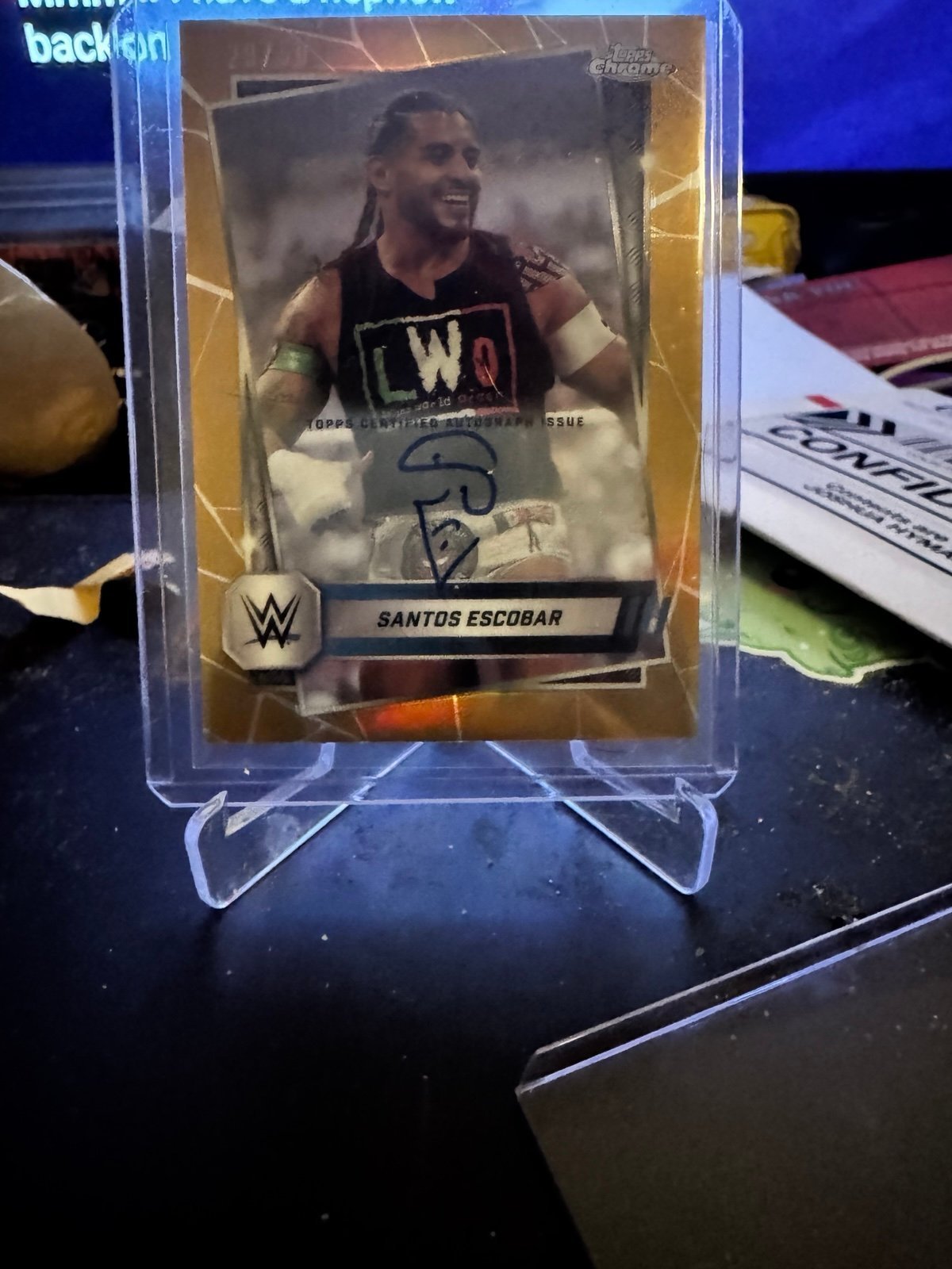 Santos Escobar autographed grade 29/50