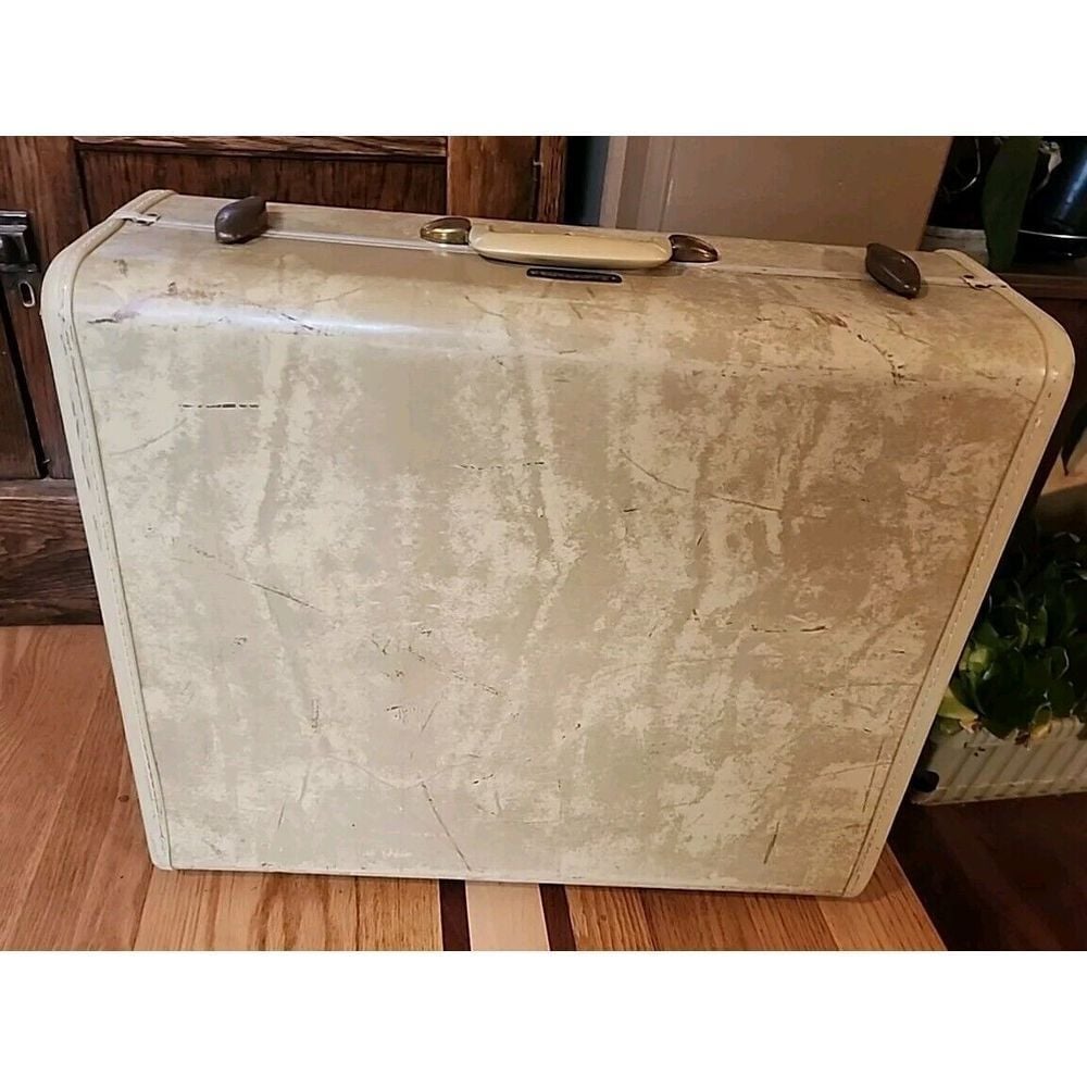 Vintage Samsonite Shwayder White Beige Marble Wardrobe Suitcase 21 ×18 Hardcase