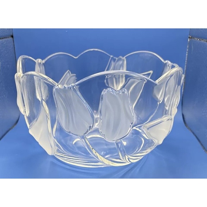 MIKASA Tulip Tivoli 8 Crystal Serving Bowl 8” Frosted Glass